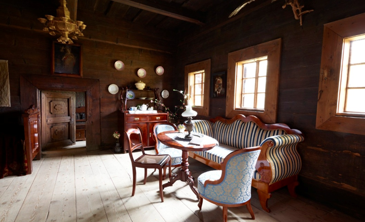 Wnętrze muzeum - salon.