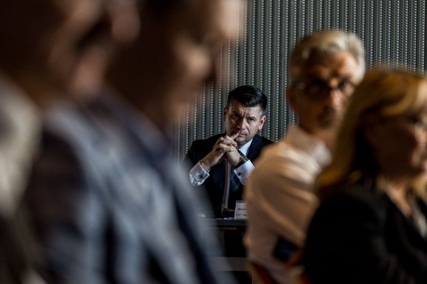 Członkowie posiedzenia i Marszałek Małopolski.