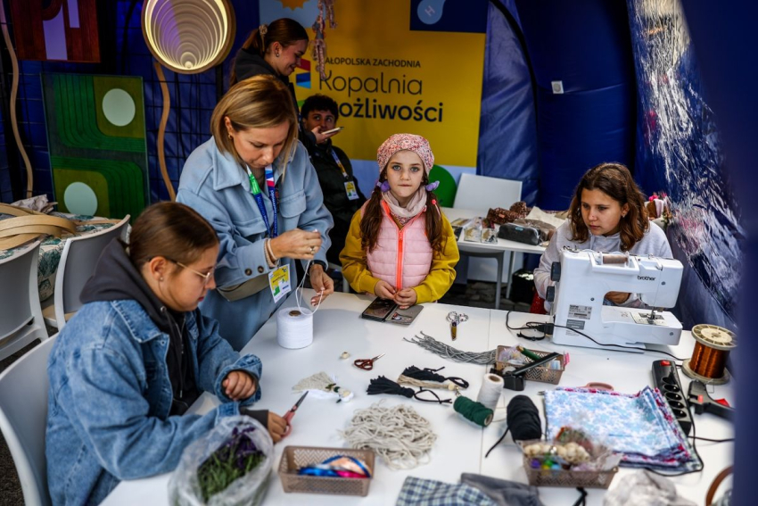 Warsztaty szycia na maszynie.