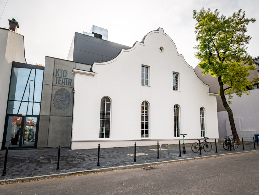 Fasada budynku teatru KTO.