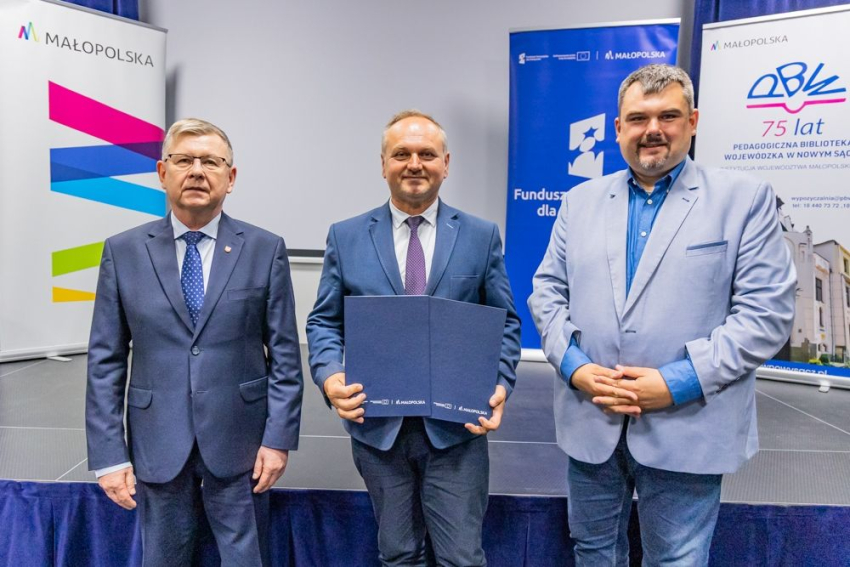 Beneficjent z promesą.