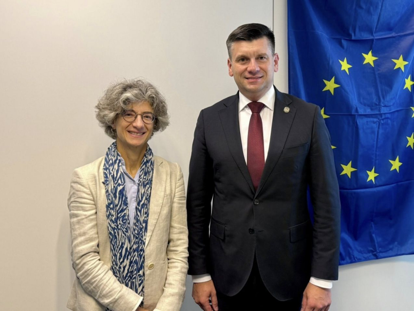 Marszałek Łukasz Smółka i Emma Toledano-Laredo