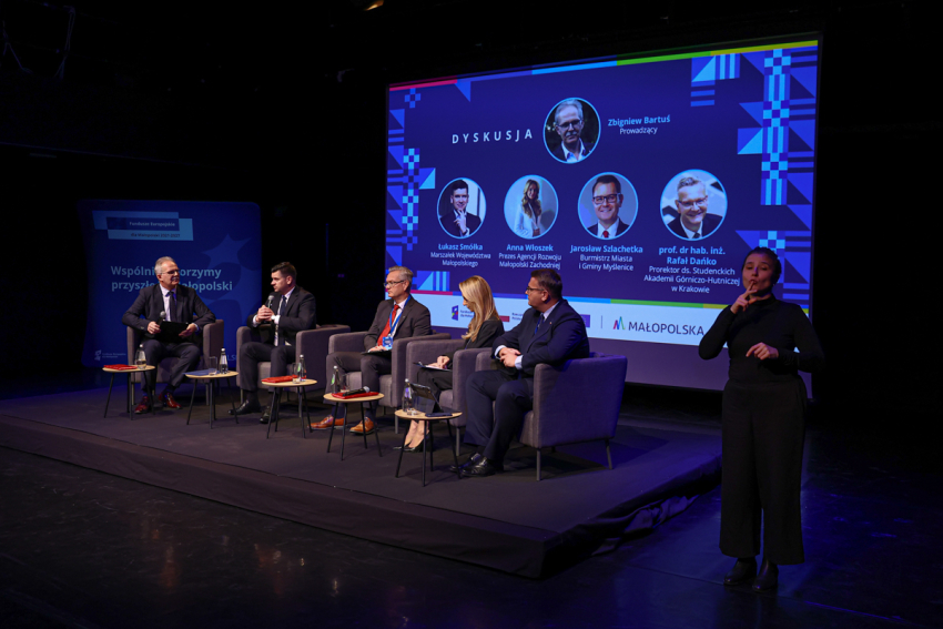 Uczestnicy dyskusji.