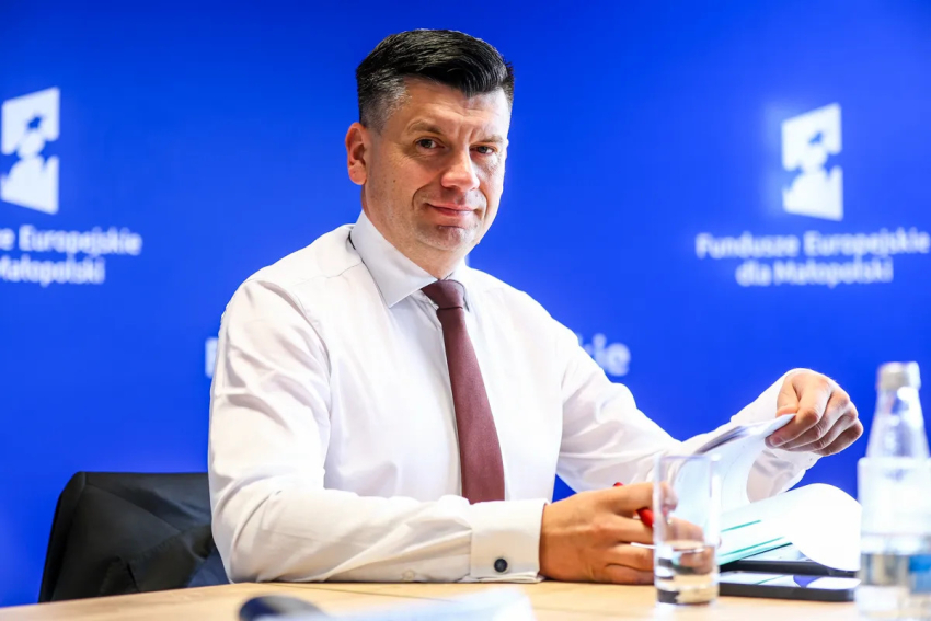 Marszałek Łukasz Smółka.