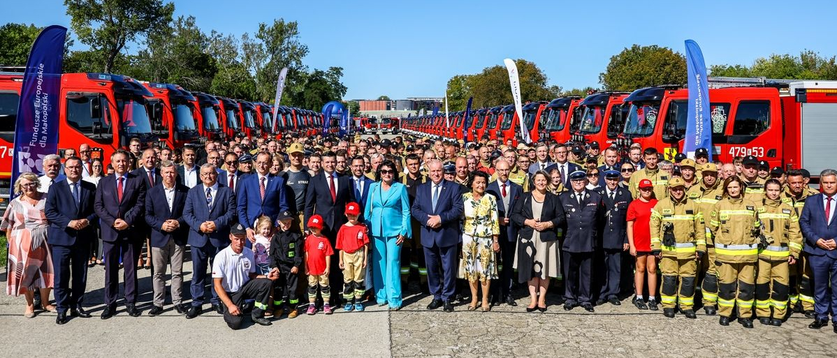 Zdjęcie grupowe uczestników wydarzenia.