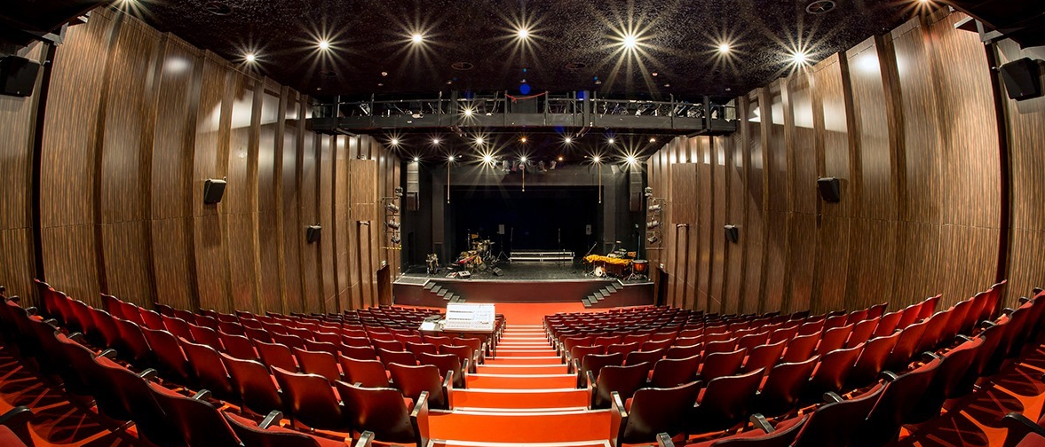 Scena i widownia w teatrze