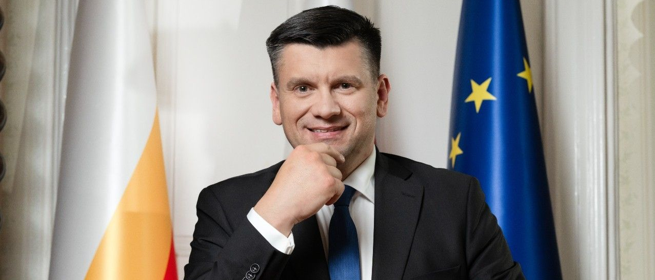 Marszałek Łukasz Smółka.