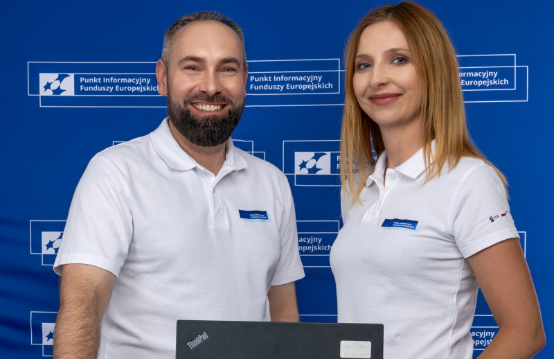 Specjaliści z Punktu Informacyjnego Funduszy Europejskich